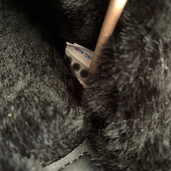 UGG Black Fluffy Slippers - Picture 5 of 12